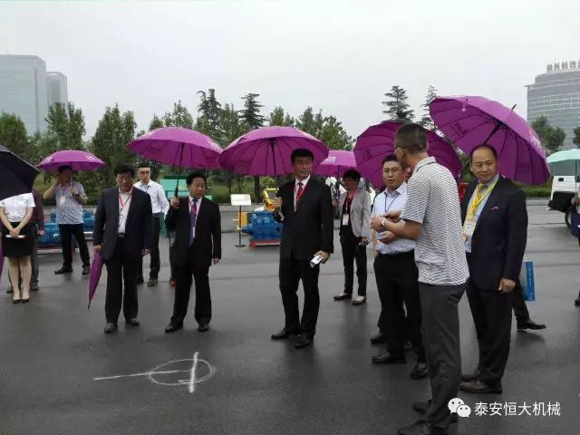 泰安恒大機(jī)械有限公司應(yīng)邀參加泰安市經(jīng)濟(jì)社會發(fā)展成果展 泰安恒大機(jī)械有限公司應(yīng)邀參加泰安市經(jīng)濟(jì)社會發(fā)展成果展