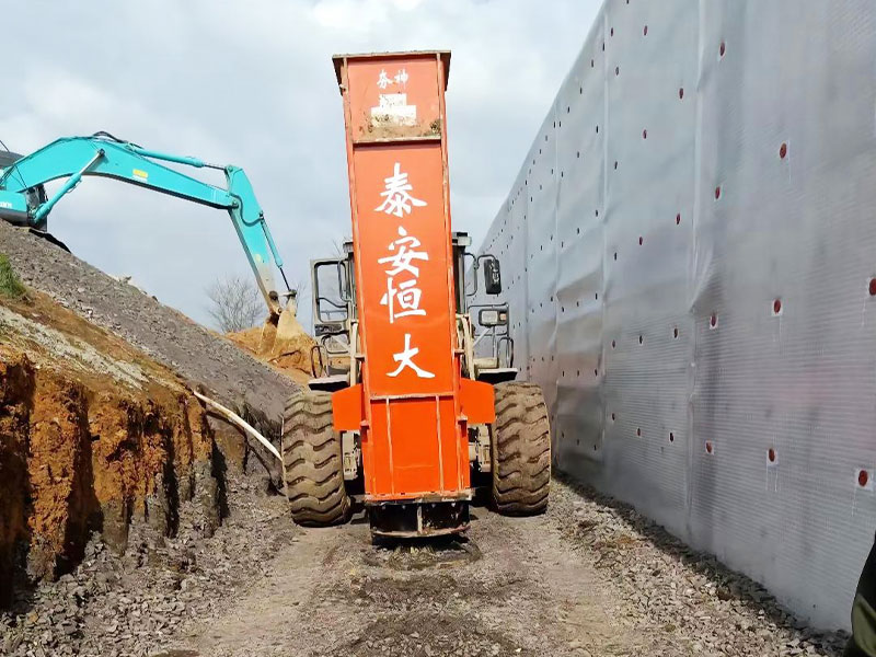 高速液壓夯實機(jī) 高速液壓夯實機(jī)